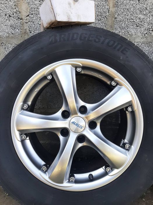 Продаються колеса Bridgestone 255/65 R17