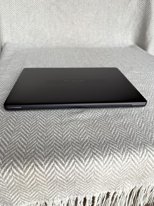 Huawei MateBook 13 HN-W19R 13,3"