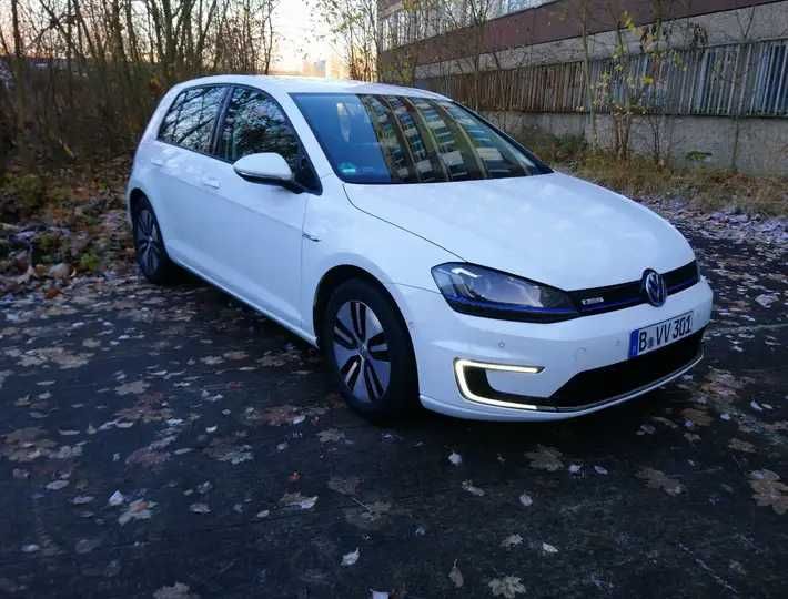 Бампер E-Golf  розборка фольцваген e-гольф