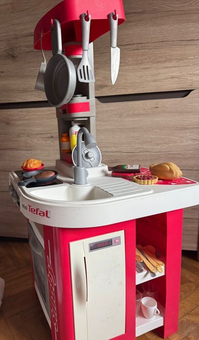 Kuchenka interaktywna Mini Tefal Smoby.