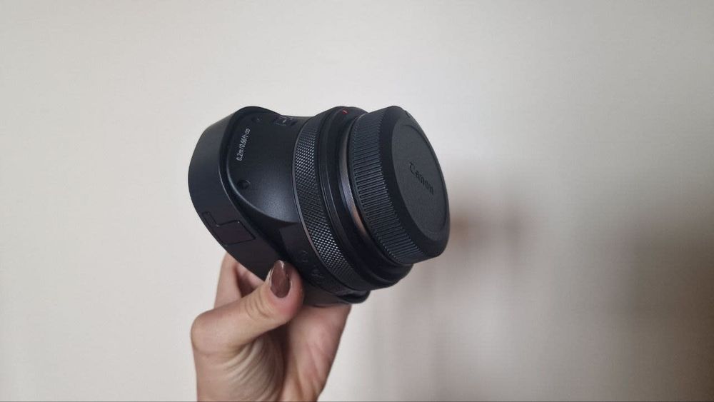 Objetiva Canon RF-S Dualfisheye