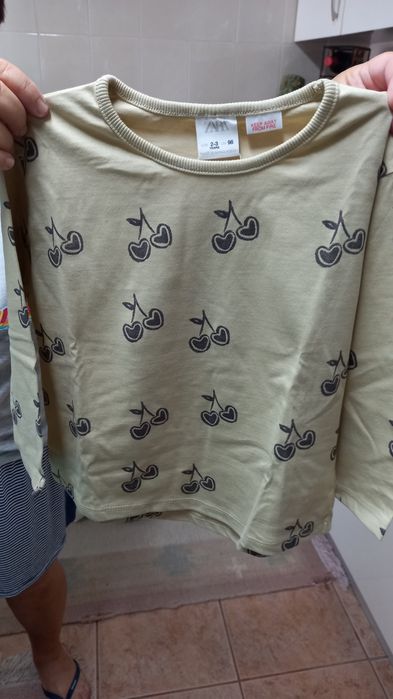 Zara Children's Sweater for Ages 2–3
