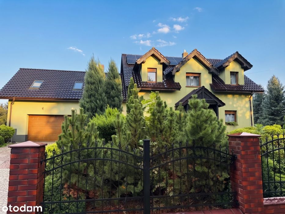Wyjątkowy dom z prywatnym stawem na działce 6600 m²
