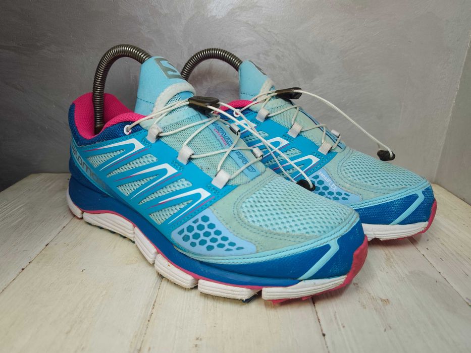 - Salomon X-Wind Pro