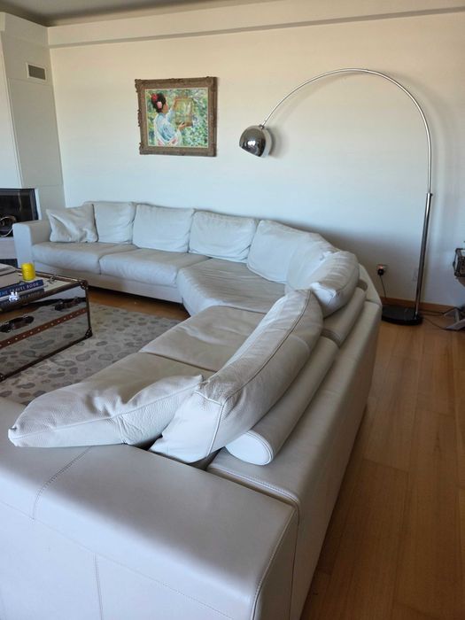 Natuzzi leather sofa in great condition!