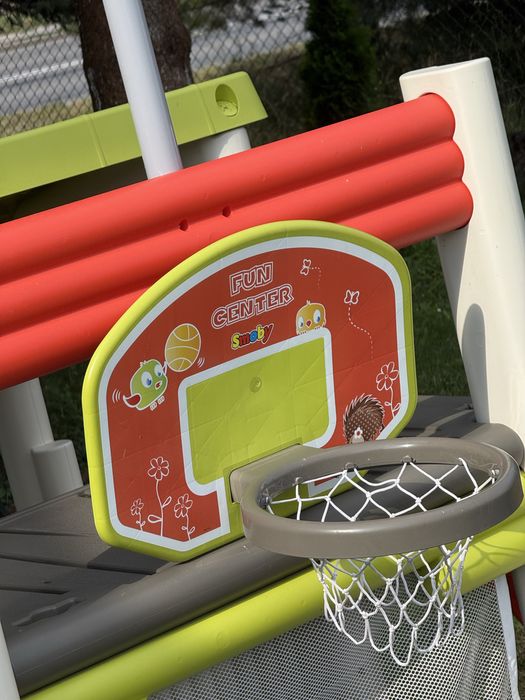 Plac zabaw smoby dla dzieci centrum zabaw i gier bardzo dobry stan