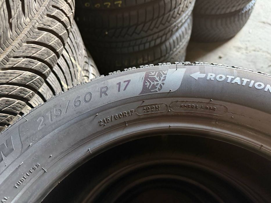 215/60R17 Michelin 25p