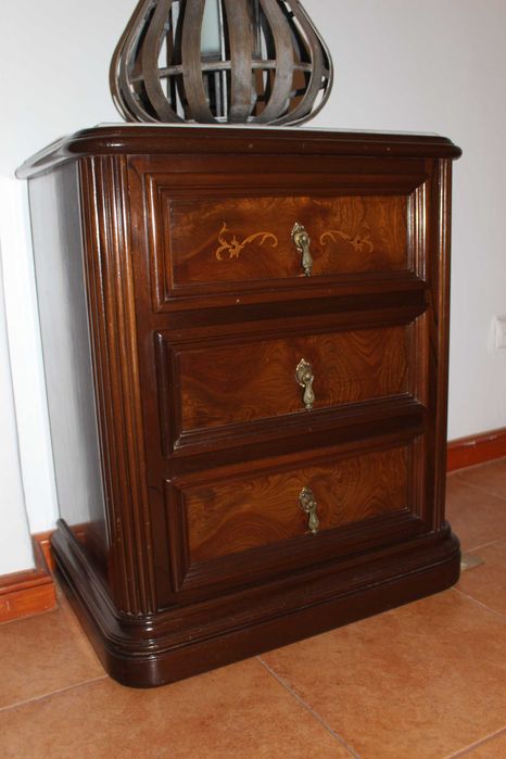 Mesa de Cabeceira Rústica