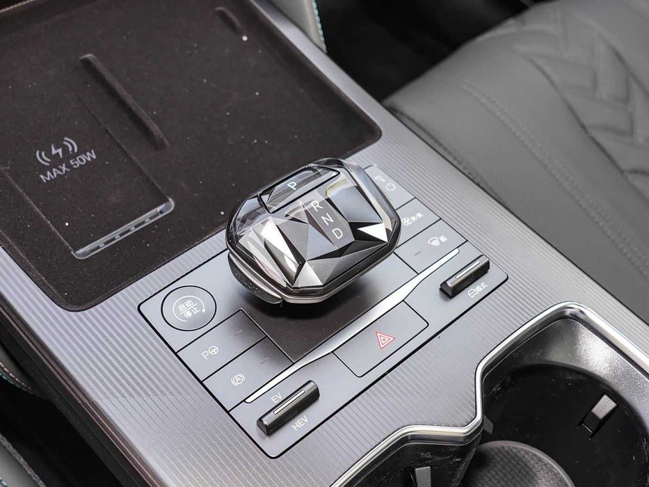 BYD Song L 2025 VIN LC0C74C48S5081663 фото оголошення 17 з 24