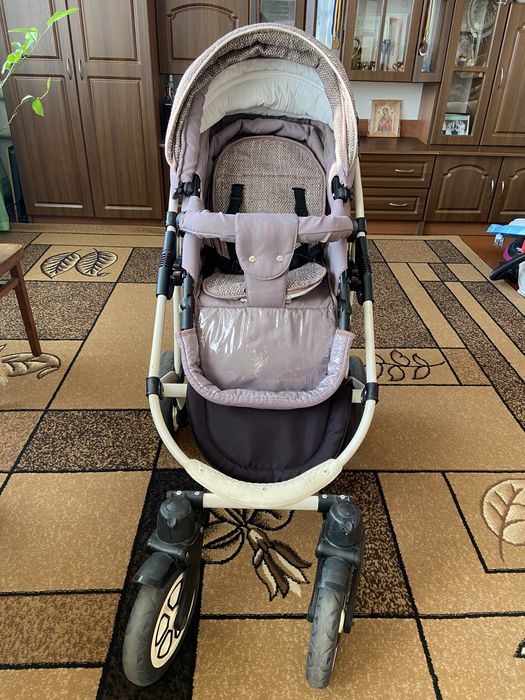 дитяча коляскa Avalon