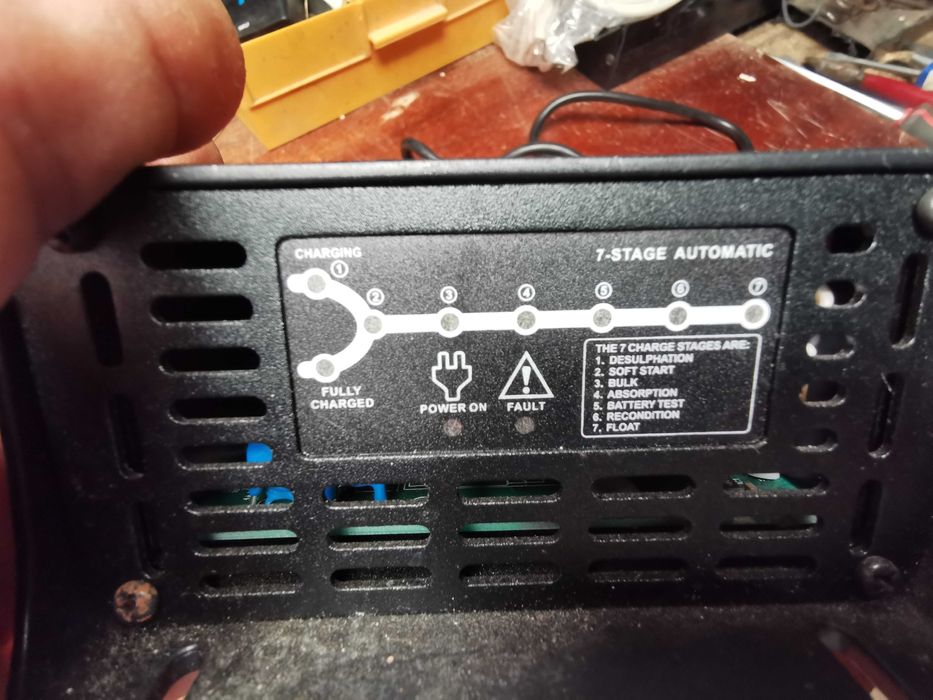 Carregador Baterias 12V