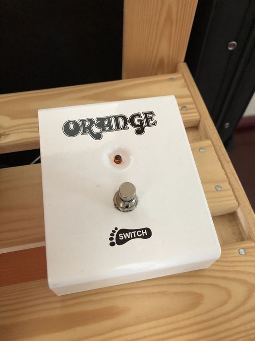 Orange TH30 com Flightcase e Pedal