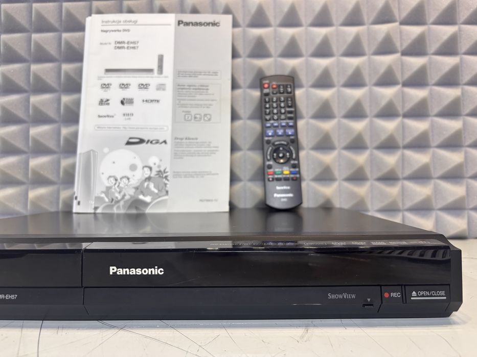 Nagrywarka DVD Panasonic DMR EH 57 + pilot