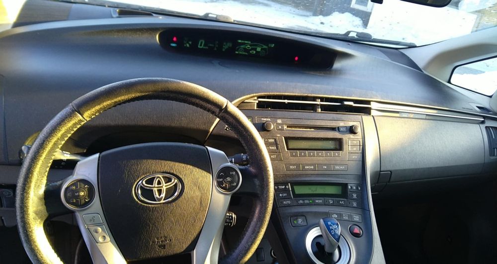 Toyota Prius 3 III 1.8 hybryda LPG KME