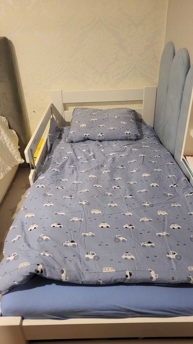 Łóżko jednoosobowe