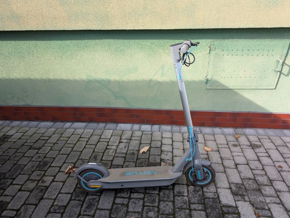 Hulajnoga motus 10