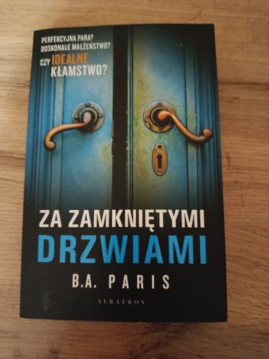 Za zamkniętymi drzwiami B. A. Paris