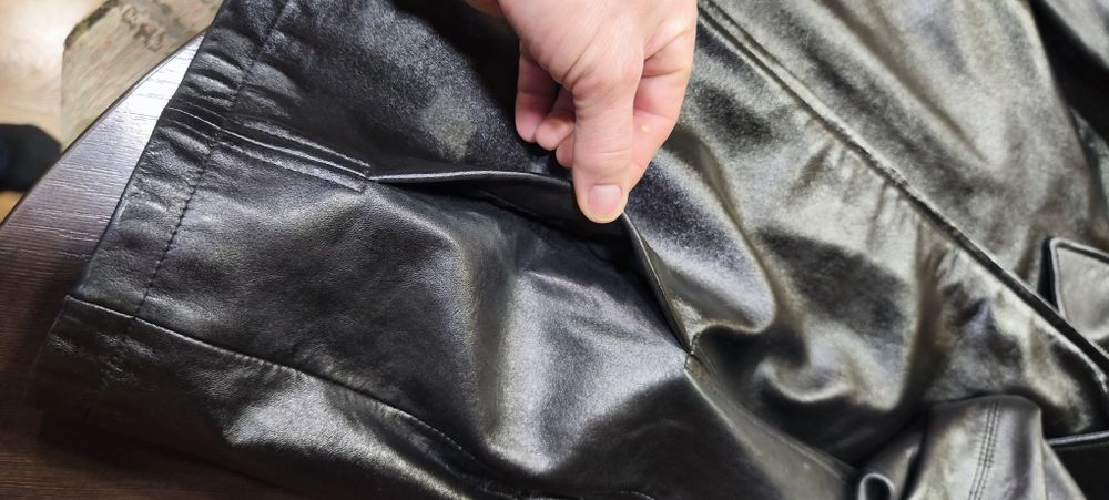 Шкіряна куртка чоловіча