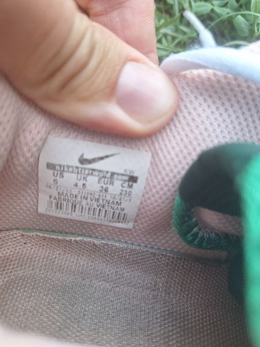 Продам кросівки Nike