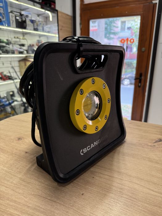 Lampa Robocza przeciwwybuchowa Scangrip 03.5619 -- otoLombard Lumik