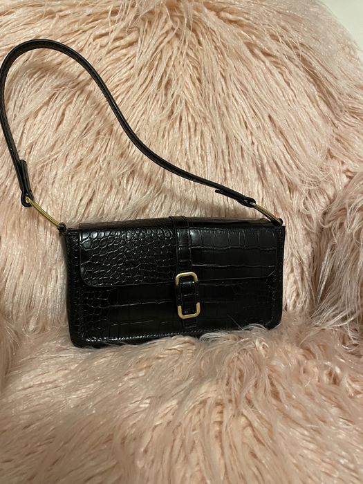 Carteira Média Mango