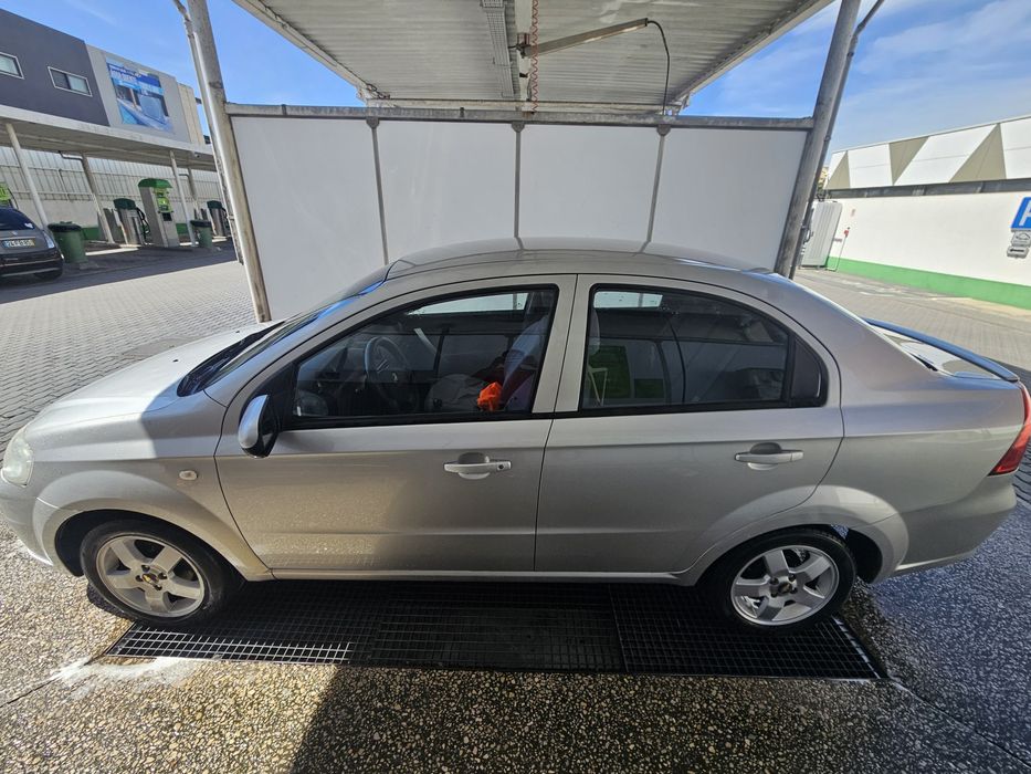 AVEO LS 1.2 em ótimas condições 94800 km