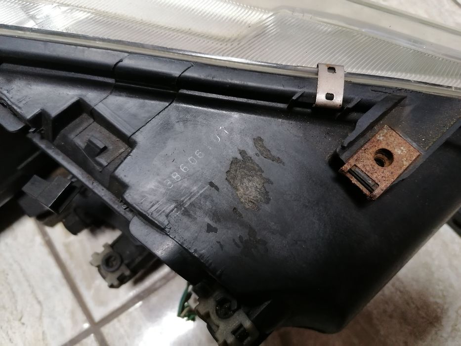 Lampa przednia Mazda 6 GG lewa