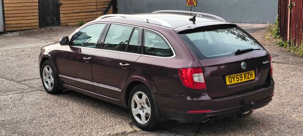 Skoda Superb 2.0 TDI CR 170 DSG Anglik