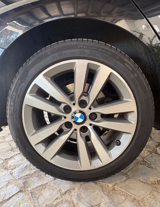 BMW 116d | Auto | Viatura Nacional | Urban Line | Histórico BMW