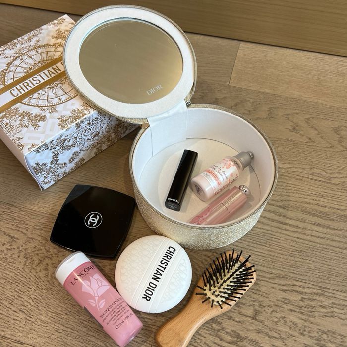 Кругла косметичка  Dior з дзеркалом