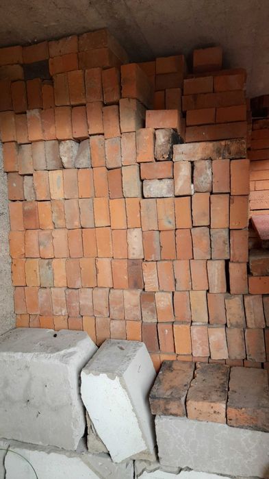 Cegla pelna czerwona ok.1000sztuk