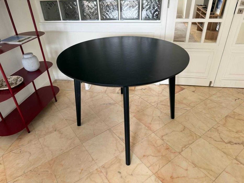 Mesa redonda preta IKEA 105 cm diâmetro