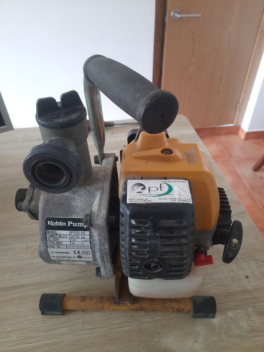 Motobomba a gasolina