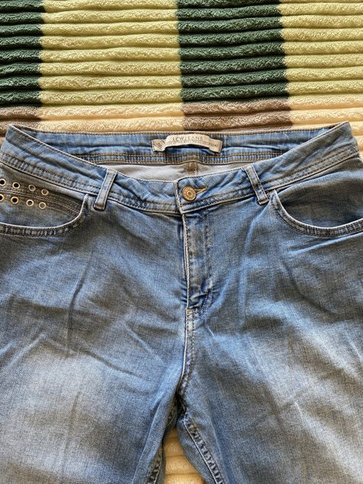 Є джинси в наявності