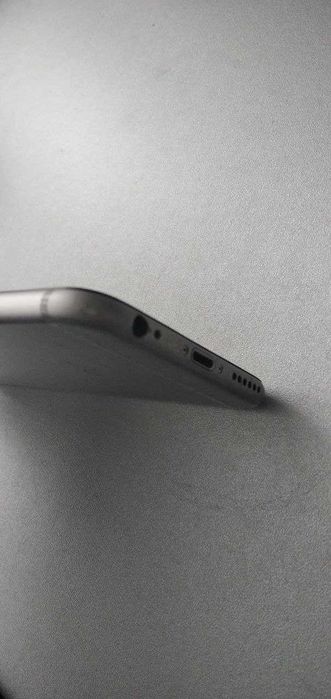 iphone 6s добрий стан 100% акб neverlock