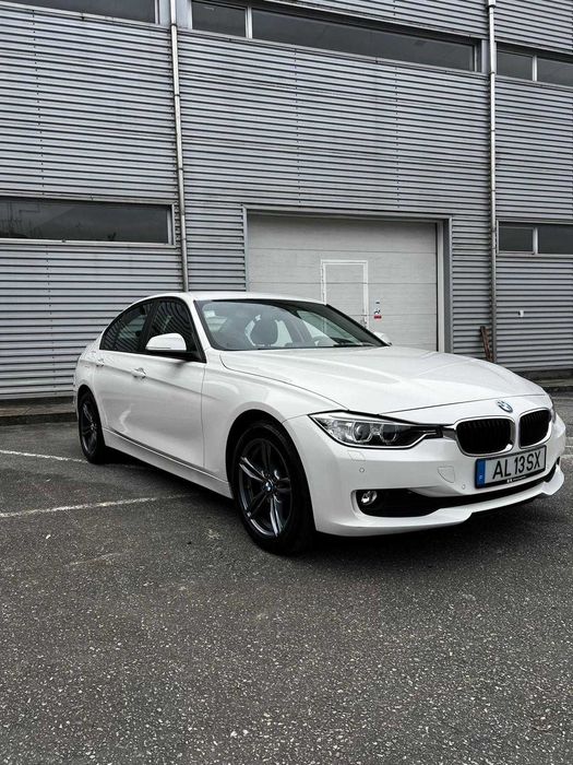 BMW 316i 1.6 Turbo (F30) - 2015