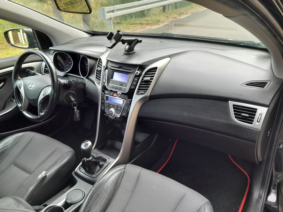 Deska rozdzielcza konsola poduszki powietrzne airbag pasy sensor Hyundai i30 II
