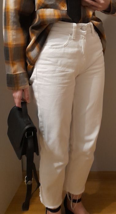 Białe jeansy straight