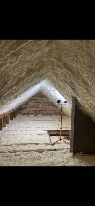 Ocieplanie pianą pur izolacje poddaszy