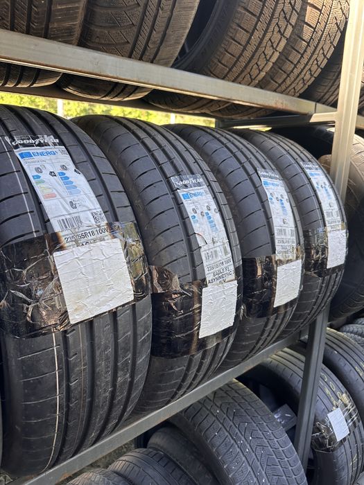 Резина літо 4 колеса 235/55 r18
