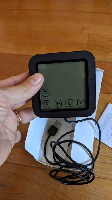 Termometro com controlo de ar condicionado MOES Tuya