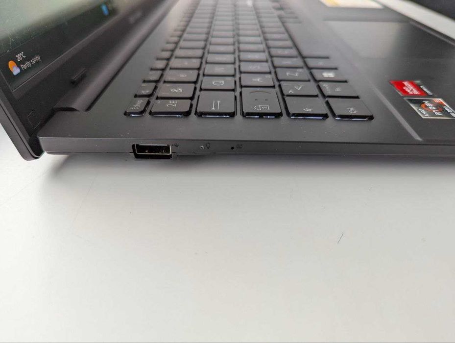 Ноутбук ASUS Vivobook Go 15 OLED (E1504FA-L1039W) Ідеальний стан