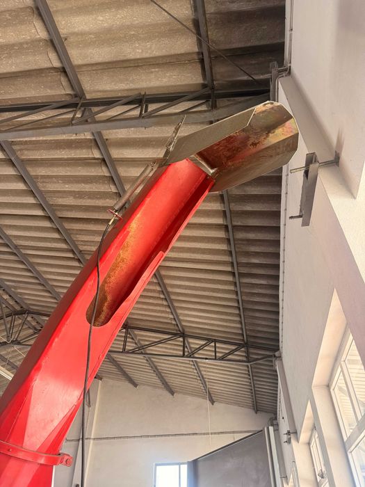 Máquina agrícola corta furrragem OMARV