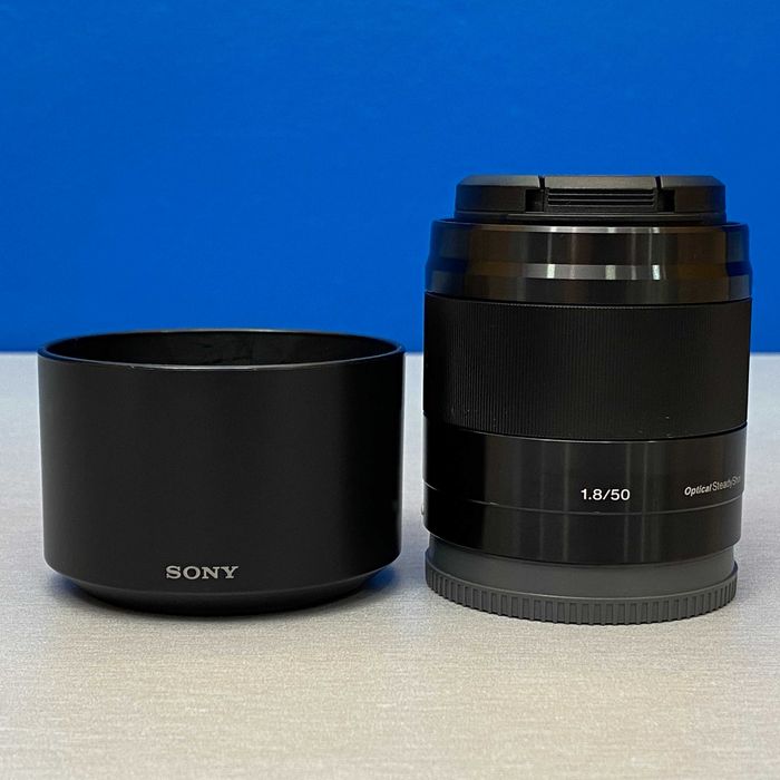 Sony E 50mm f/1.8 OSS