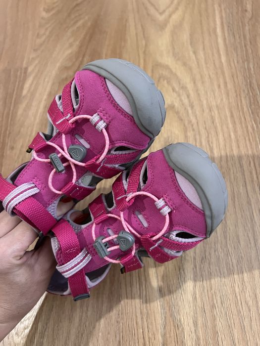 Сандалі KEEN waterproof .