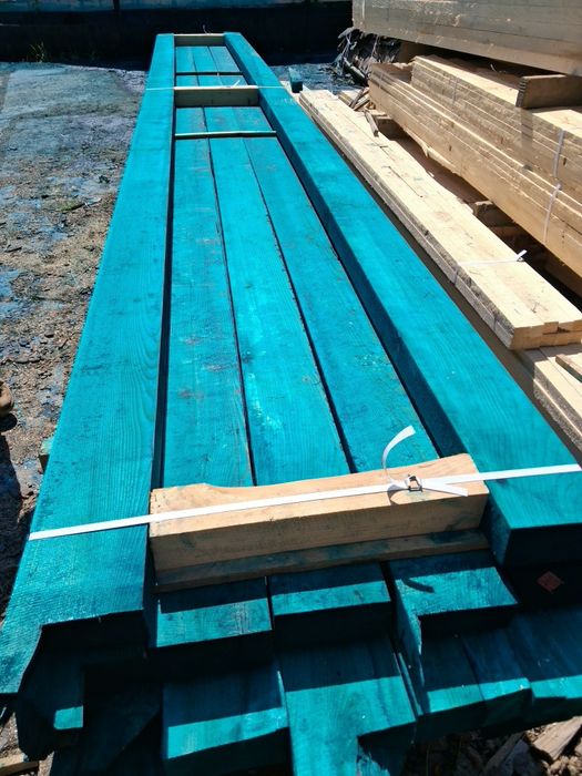 Więźba dachowa łaty deski szalunkowe stemple kantowki lata dachowa