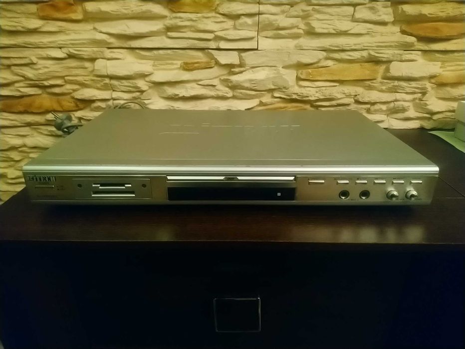 Odtwarzacz (DVD, USB, SD) - RJ-1800DVXII.