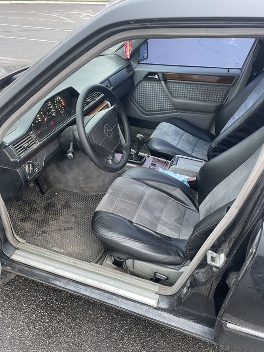 Мерседес бенс 124