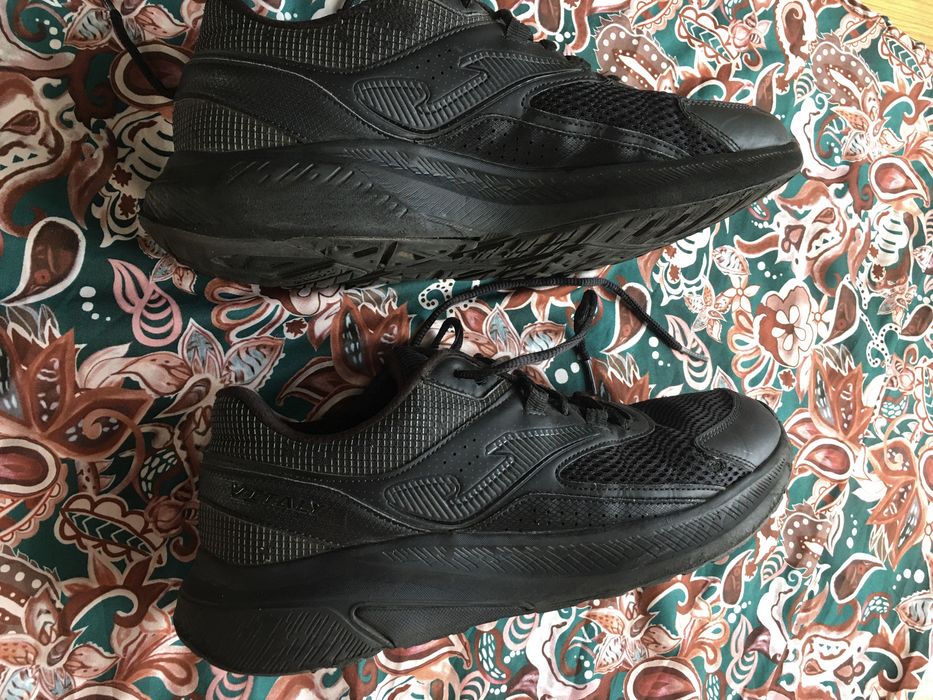 Кросівки Joma 42 р.