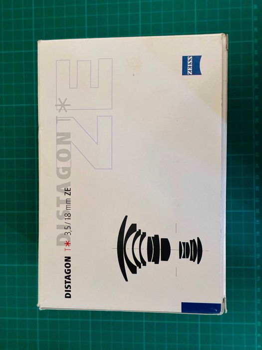 Zeiss ZE Distagon T* 18mm f3.5